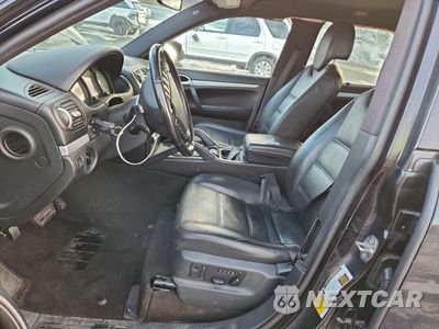Zdjęcie 7 z 12 samochodu: 2010 PORSCHE CAYENNE VIN:WP1AA2AP4ALA05225 - miniatura