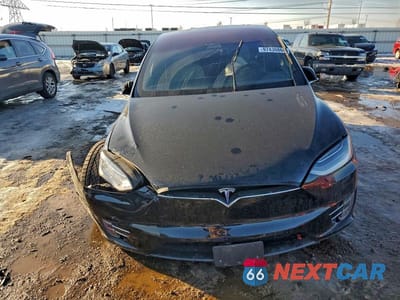Piąte zdjęcie samochodu w środku: 2016 TESLA MODEL X VIN:5YJXCBE23GF023800 - miniatura