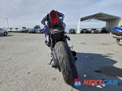 Czwarte zdjęcie samochodu z boku: 2025 YAMAHA YZFR7 VIN:JYARM38Y9SA003771 - miniatura