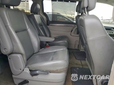 Zdjęcie 11 z 13 samochodu: 2010 VOLKSWAGEN ROUTAN SE VIN:2V4RW3D19AR295848 - miniatura
