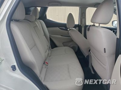 Zdjęcie 11 z 13 samochodu: 2018 NISSAN ROGUE SPORT S VIN:JN1BJ1CR1JW280373 - miniatura