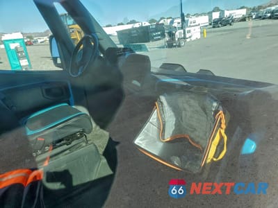 Zdjęcie 8 z 14 samochodu: 2022 RIVIAN EDV 700 VIN:7FCEHDB76NN003909 - miniatura