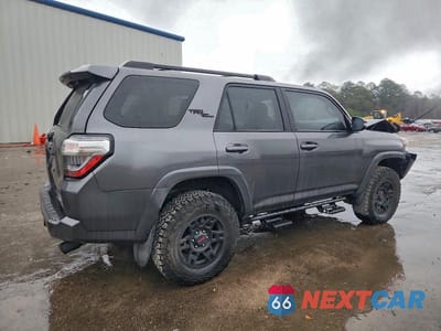 Trzecie zdjęcie samochodu z tyłu: 2019 TOYOTA 4RUNNER TRD OFF-ROAD PREMIUM VIN:JTEBU5JR4K5673950 - miniatura