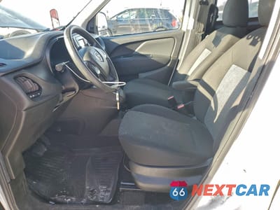 Zdjęcie 7 z 13 samochodu: 2019 RAM PROMASTER CITY VIN:ZFBHRFAB4K6N28008 - miniatura