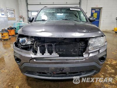 Piąte zdjęcie samochodu w środku: 2016 JEEP COMPASS SPORT VIN:1C4NJDBBXGD685989 - miniatura