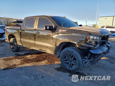Czwarte zdjęcie samochodu z boku: 2020 CHEVROLET SILVERADO K1500 LT TRAIL BOSS VIN:1GCPYFEL3LZ217944 - miniatura