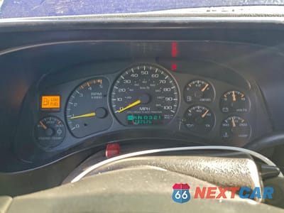 Zdjęcie 8 z 10 samochodu: 2001 CHEVROLET SILVERADO C3500 VIN:1GBJC34151F135588 - miniatura