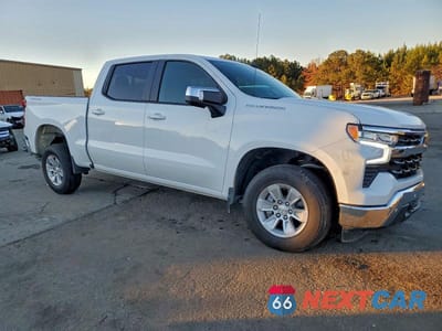 Czwarte zdjęcie samochodu z boku: 2024 CHEVROLET SILVERADO K1500 LT VIN:2GCUDDED4R1244230 - miniatura