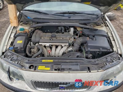 Zdjęcie 12 z 15 samochodu: 2001 VOLVO V70 VIN:YV1SW61R212086984 - miniatura