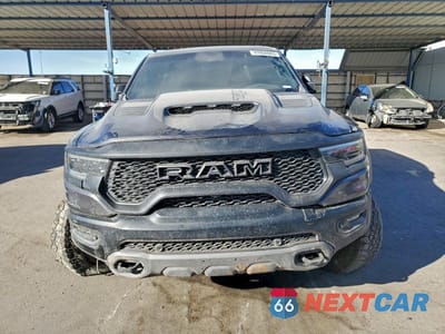 Piąte zdjęcie samochodu w środku: 2024 RAM 1500 TRX VIN:1C6SRFU97RN192261 - miniatura
