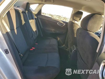 Zdjęcie 10 z 15 samochodu: 2015 NISSAN SENTRA S VIN:3N1AB7AP7FY357728 - miniatura