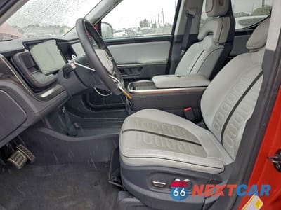 Zdjęcie 7 z 11 samochodu: 2023 RIVIAN R1T ADVENTURE VIN:7FCTGAAA7PN020615 - miniatura