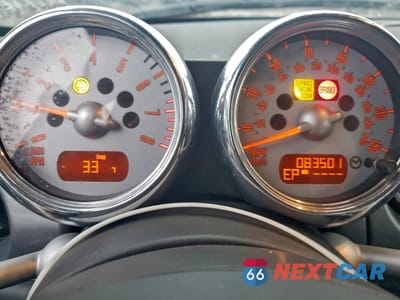 Zdjęcie 9 z 12 samochodu: 2007 MINI COOPER S VIN:WMWRH33527TL94583 - miniatura