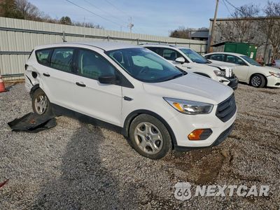 Czwarte zdjęcie samochodu z boku: 2017 FORD ESCAPE S VIN:1FMCU0F74HUB85952 - miniatura