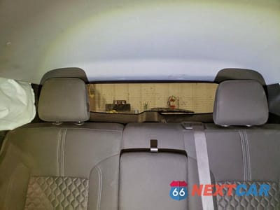 Zdjęcie 10 z 12 samochodu: 2021 CHEVROLET BLAZER 2LT VIN:3GNKBHRSXMS505264 - miniatura