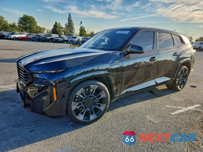 2023 BMW XM 5YM23CS09P9S20894 - główne zdjęcie licytacji z USA - miniatura