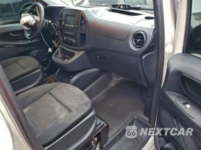 Zdjęcie 8 z 15 samochodu: 2020 MERCEDES-BENZ METRIS VIN:WD3PG3EA3L3646322 - miniatura