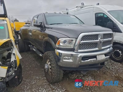 Czwarte zdjęcie samochodu z boku: 2018 RAM 3500 LARAMIE VIN:3C63RRJL2JG354719 - miniatura