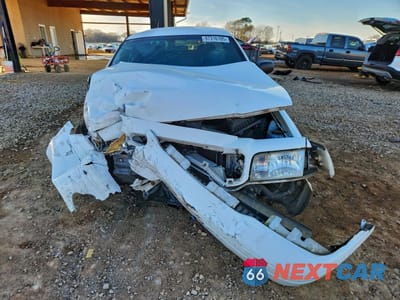 Piąte zdjęcie samochodu w środku: 2008 FORD CROWN VICTORIA POLICE INTERCEPTOR VIN:2FAFP71V98X153939 - miniatura