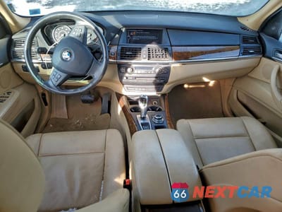 Zdjęcie 8 z 13 samochodu: 2013 BMW X5 XDRIVE35I VIN:5UXZV4C58D0B01110 - miniatura