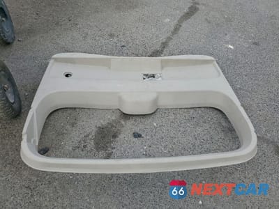 Zdjęcie 13 z 16 samochodu: 2008 JEEP COMMANDER SPORT VIN:1J8HG48K48C126134 - miniatura