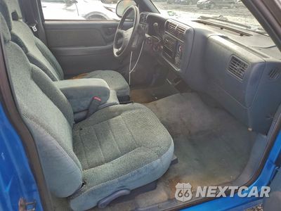 Zdjęcie 8 z 14 samochodu: 1995 CHEVROLET S TRUCK S10 VIN:1GCCS19ZXS8167307 - miniatura