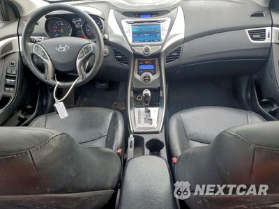Zdjęcie 8 z 12 samochodu: 2013 HYUNDAI ELANTRA GLS VIN:5NPDH4AE7DH292704 - miniatura