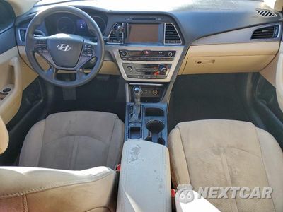 Zdjęcie 8 z 12 samochodu: 2016 HYUNDAI SONATA SE VIN:5NPE24AF7GH292768 - miniatura
