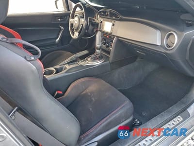 Zdjęcie 8 z 12 samochodu: 2015 SCION FR-S BASE VIN:JF1ZNAA10F8711655 - miniatura