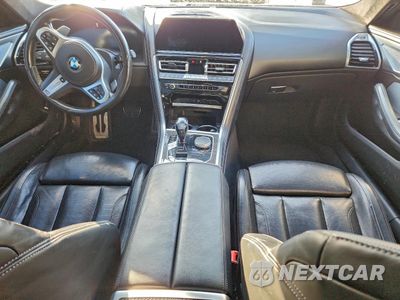 Zdjęcie 8 z 14 samochodu: 2021 BMW M850XI VIN:WBAGV8C02MCG14191 - miniatura
