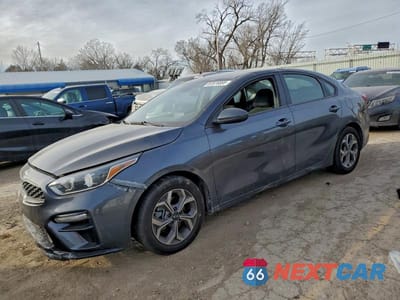 2020 KIA FORTE FE 3KPF24AD7LE214606 - główne zdjęcie licytacji z USA - miniatura