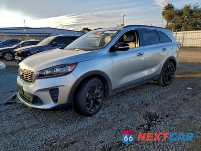 2019 KIA SORENTO LX 5XYPG4A56KG598572 - główne zdjęcie licytacji z USA - miniatura