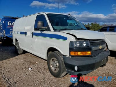 Czwarte zdjęcie samochodu z boku: 2020 CHEV EXPRESS G2500 VIN:1GCWGAFP4L1160851 - miniatura