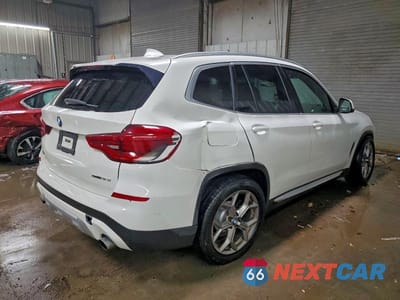 Trzecie zdjęcie samochodu z tyłu: 2021 BMW X3 XDRIVE30I VIN:5UXTY5C05M9E81199 - miniatura