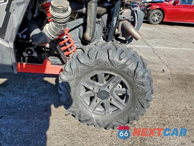 Zdjęcie 9 z 11 samochodu: 2018 POLARIS RZR XP 4 1000 EPS RIDE COMMAND EDITION VIN:3NSVFK991JF416142 - miniatura