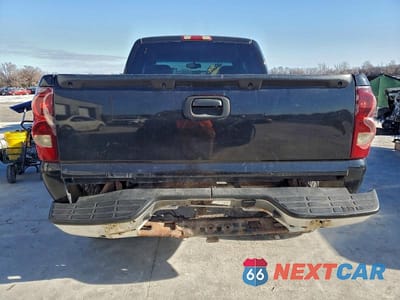 Zdjęcie 6 z 12 samochodu: 2003 CHEVROLET SILVERADO K1500 VIN:2GCEK19T931189176 - miniatura