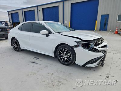 Czwarte zdjęcie samochodu z boku: 2024 TOYOTA CAMRY SE NIGHT SHADE VIN:4T1G11AK9RU888735 - miniatura