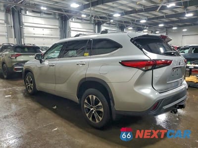 Drugie zdjęcie samochodu z przodu: 2021 TOYOTA HIGHLANDER HYBRID XLE VIN:5TDGBRCH5MS531003 - miniatura