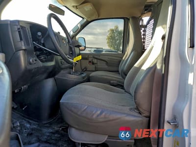 Zdjęcie 7 z 13 samochodu: 2011 CHEVROLET EXPRESS G1500 VIN:1GCSGAFX7B1129624 - miniatura