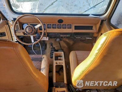 Zdjęcie 8 z 11 samochodu: 1988 JEEP WRANGLER VIN:2BCCV81J1JB502019 - miniatura