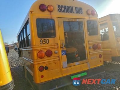 Trzecie zdjęcie samochodu z tyłu: 2013 CHEVROLET EXPRESS SCHOOL BUS VIN:1GB3G2BG0D1149558 - miniatura