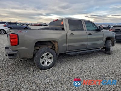 Trzecie zdjęcie samochodu z tyłu: 2017 CHEVROLET SILVERADO K1500 LT VIN:3GCUKREH0HG350962 - miniatura