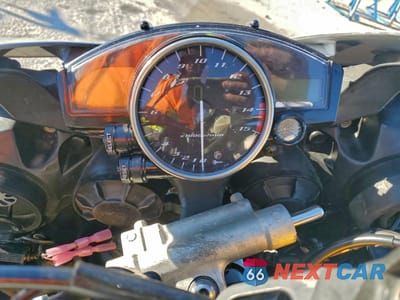 Zdjęcie 7 z 9 samochodu: 2008 YAMAHA YZFR1 VIN:JYARN20E48A012329 - miniatura