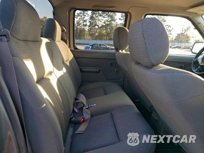 Zdjęcie 10 z 14 samochodu: 2004 NISSAN FRONTIER CREW CAB XE V6 VIN:1N6ED27T04C432143 - miniatura