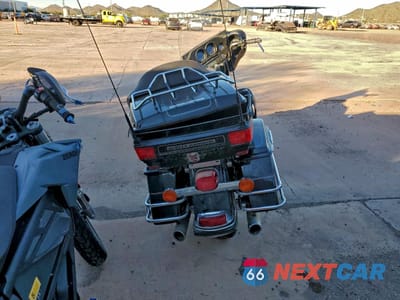 Czwarte zdjęcie samochodu z boku: 2011 HARLEY-DAVIDSON FLHTCU VIN:1HD1FC413BB600881 - miniatura