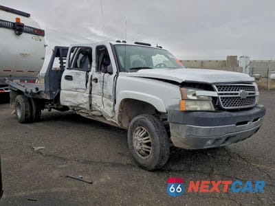 Czwarte zdjęcie samochodu z boku: 2005 CHEVROLET SILVERADO K3500 VIN:1GCJK33275F884925 - miniatura