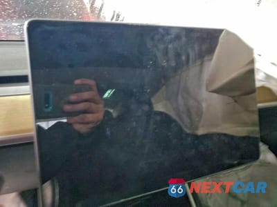 Zdjęcie 9 z 11 samochodu: 2019 TESLA MODEL 3 VIN:5YJ3E1EAXKF484561 - miniatura