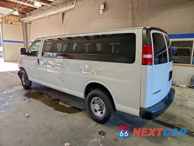 Drugie zdjęcie samochodu z przodu: 2023 CHEVROLET EXPRESS G3500 LS PASSENGER VAN VIN:1GAZGNFP6P1109726 - miniatura