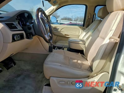 Zdjęcie 7 z 15 samochodu: 2008 CADILLAC ESCALADE ESV VIN:1GYFK66848R192044 - miniatura