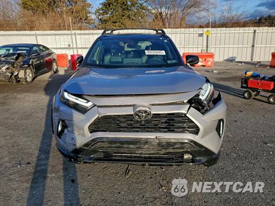 Piąte zdjęcie samochodu w środku: 2025 TOYOTA RAV4 XSE VIN:2T3E6RFV2SW089287 - miniatura